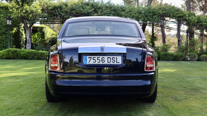 Rolls Royce Phantom trasera love for classic Cars Alquiler madrid